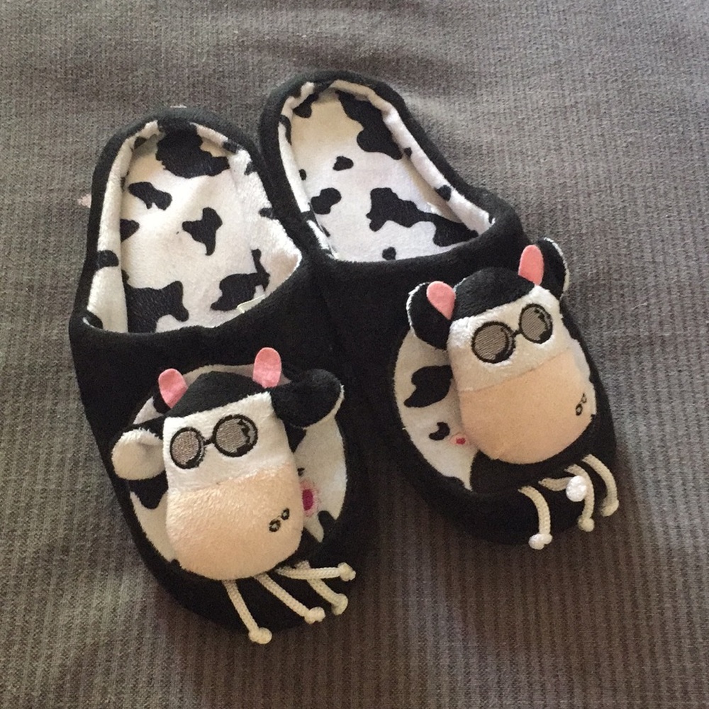 Cow Slippers Size 8